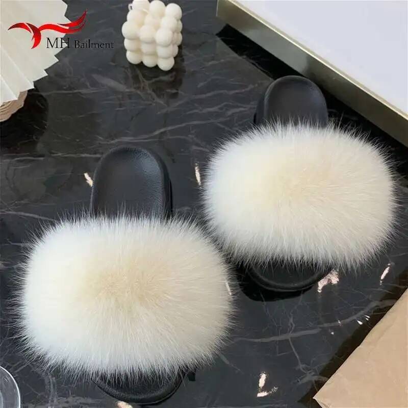 Outdoor Lighting For Your House - Fox Fur รองเท้าแตะ Luxury Designer House